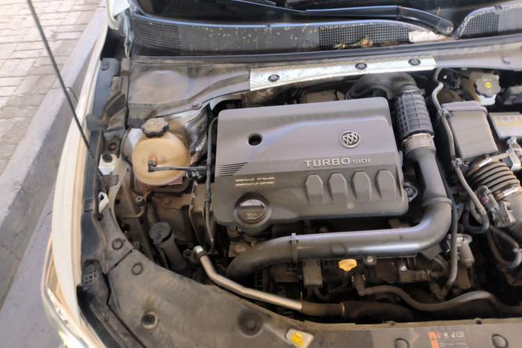 Used Buick Verano 2023 Pro Enjoyment Edition Engine Bay Right