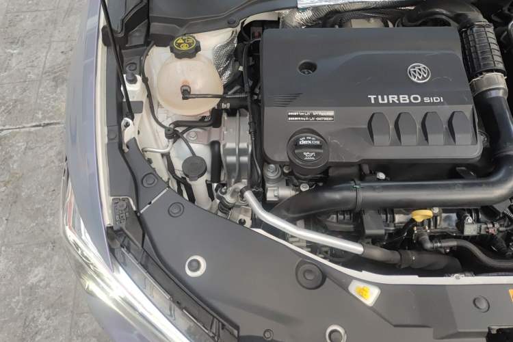 Used Buick Verano 2023 Pro Enjoyment Edition Engine Bay Right