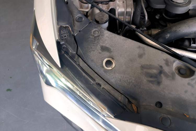 Used Buick Verano 2023 Pro GS Swift Edition Engine Bay Right