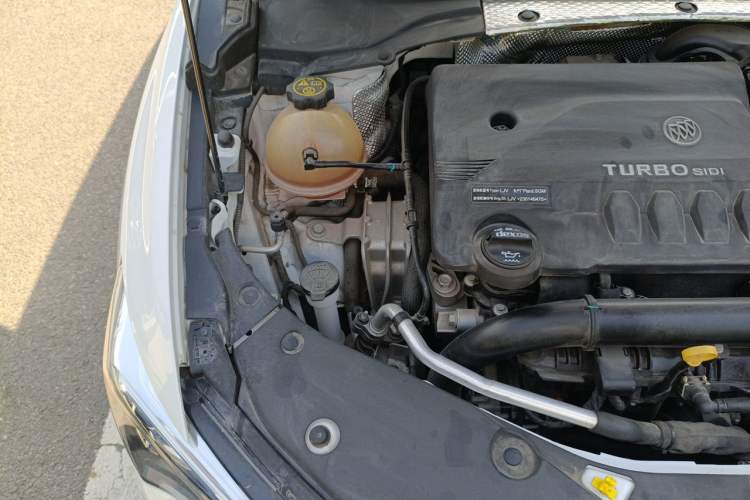 Used Buick Verano 2023 Pro Enjoyment Edition Engine Bay Right