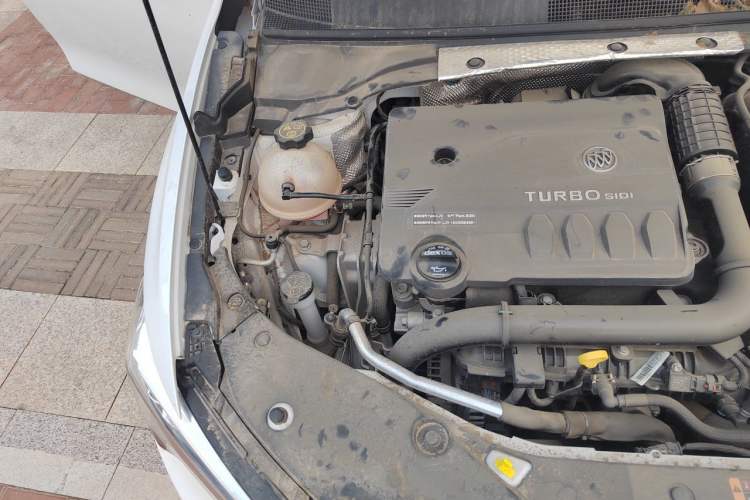 Used Buick Verano 2023 Pro Enjoyment Edition Engine Bay Right