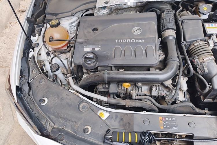 Used Buick Verano 2023 Pro GS Swift Edition Engine Bay Right