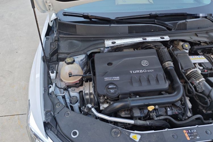 Used Buick Verano 2023 Pro Enjoyment Edition Engine Bay Right
