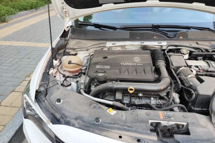 Used Buick Verano 2023 Pro Enjoyment Edition Engine Bay Right