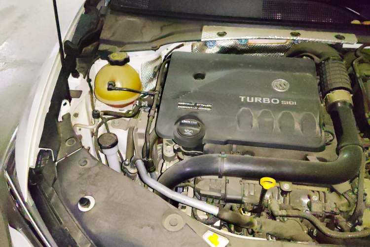 Used Buick Verano 2023 Pro Enjoyment Edition Engine Bay Right