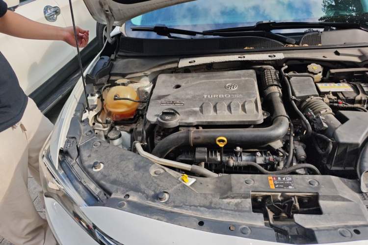 Used Buick Verano 2023 Pro Enjoyment Edition Engine Bay Right