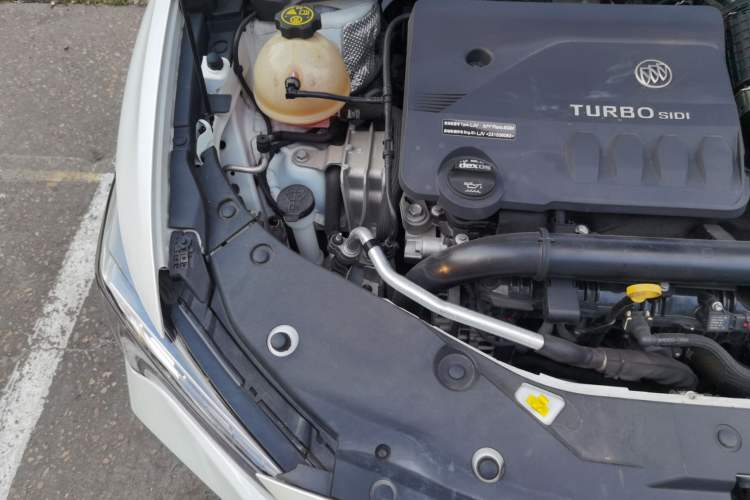 Used Buick Verano 2023 Pro GS Swift Edition Engine Bay Right