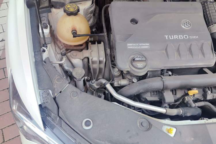 Used Buick Verano 2023 Pro GS Swift Edition Engine Bay Right