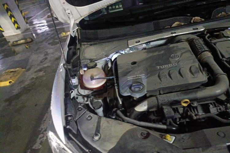 Used Buick Verano 2023 Pro Enjoyment Edition Engine Bay Right