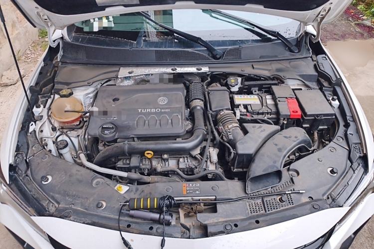 Used Buick Verano 2023 Pro GS Swift Edition Engine Bay