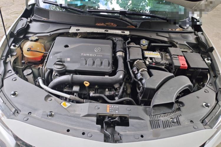 Used Buick Verano 2023 Pro GS Swift Edition Engine Bay