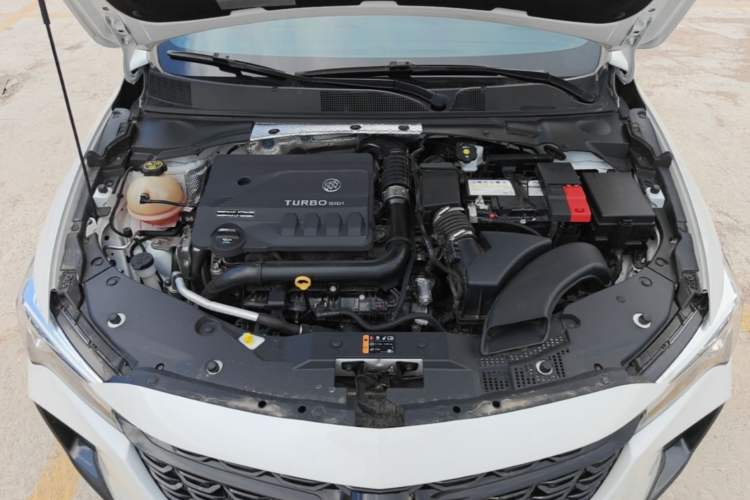 Used Buick Verano 2023 Pro GS Hunter Wind Edition Engine Bay