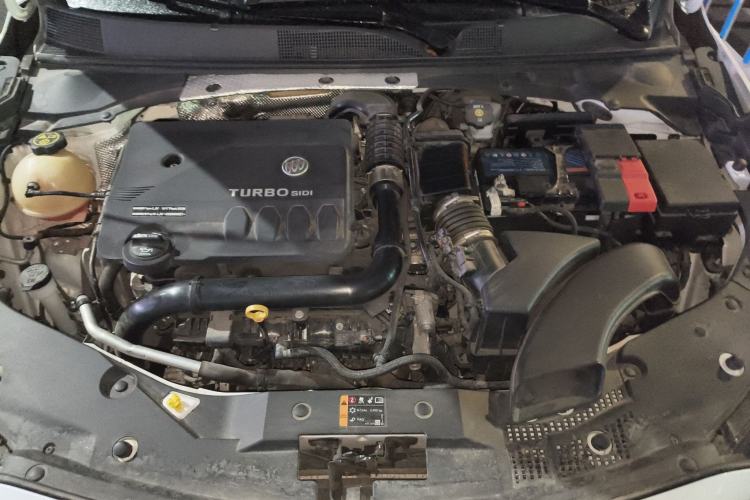 Used Buick Verano 2023 Pro GS Hunter Wind Edition Engine Bay
