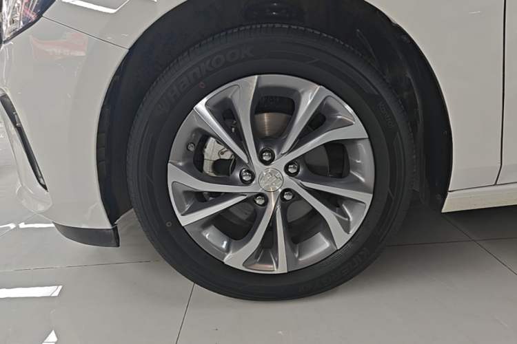 Used Buick Verano 2023 Pro Enjoyment Edition Exterior 3