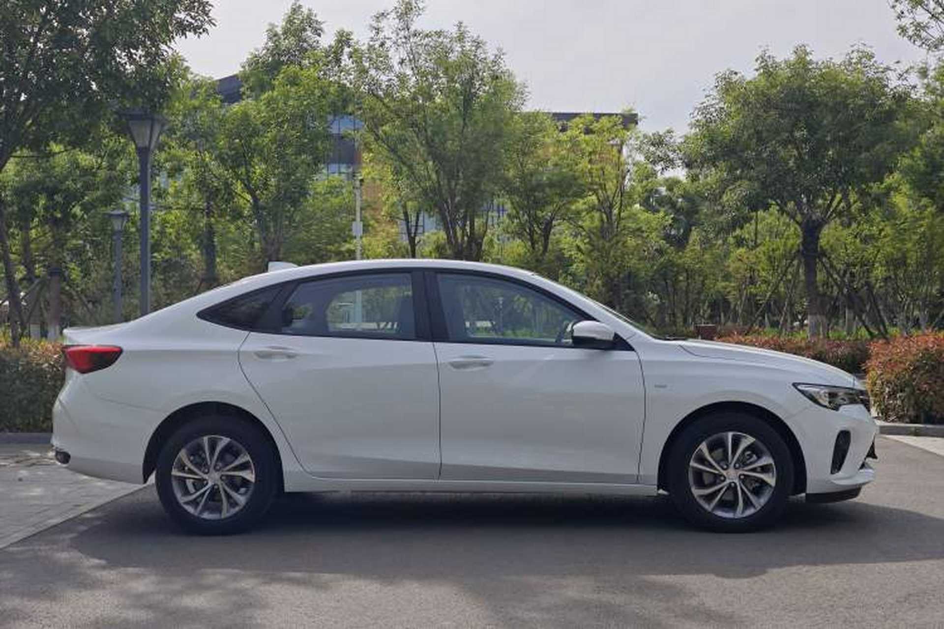 Used Buick Verano 2023 Pro Enjoyment Edition Exterior 3