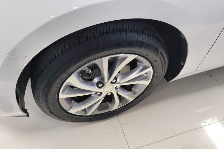 Used Buick Verano 2023 Pro Le Yi Edition Exterior 4