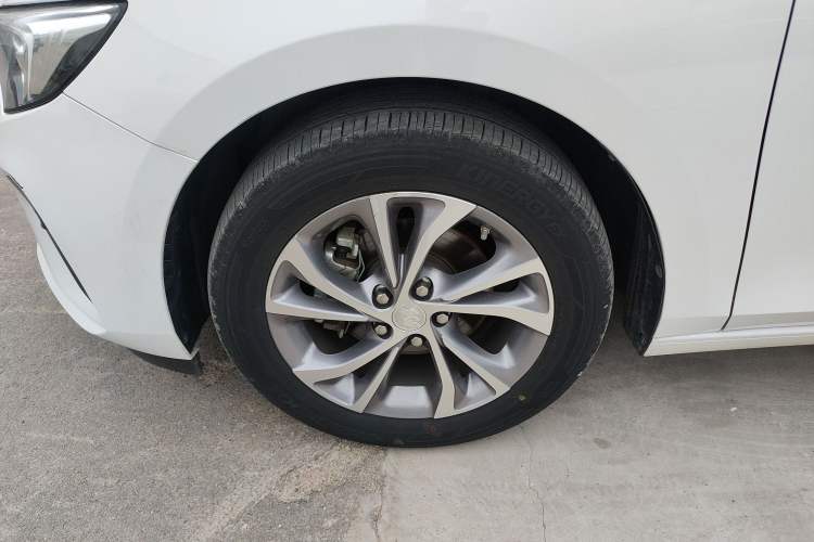 Used Buick Verano 2023 Pro Enjoyment Edition Exterior 4
