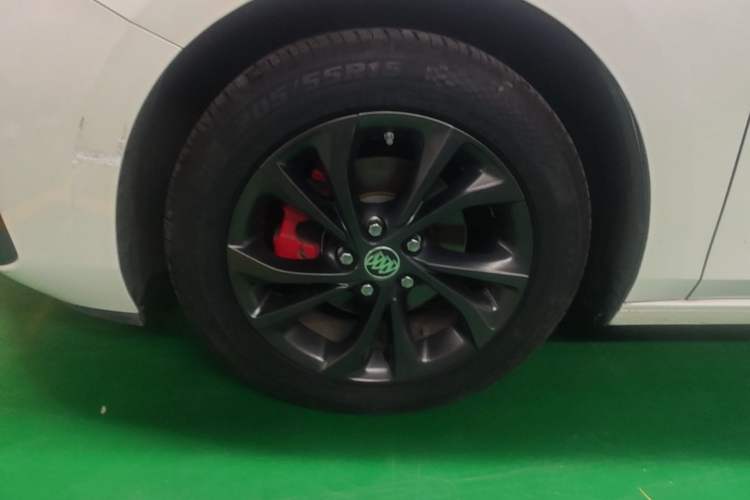 Used Buick Verano 2023 Pro GS Hunter Wind Edition Exterior 4
