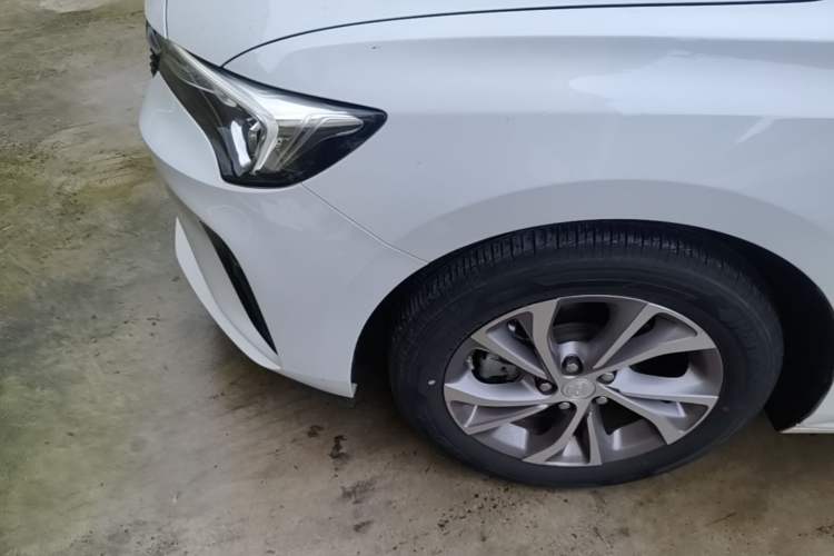 Used Buick Verano 2023 Pro Enjoyment Edition Exterior 4