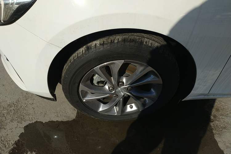 Used Buick Verano 2023 Pro Enjoyment Edition Exterior 4