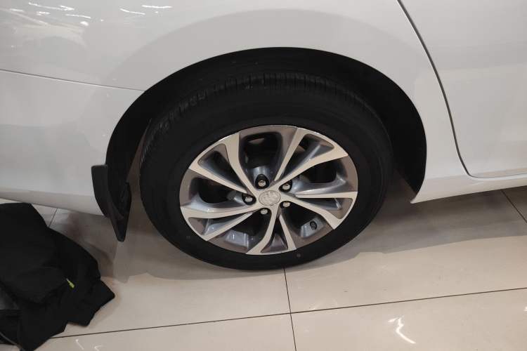 Used Buick Verano 2023 Pro Enjoyment Edition Exterior 5