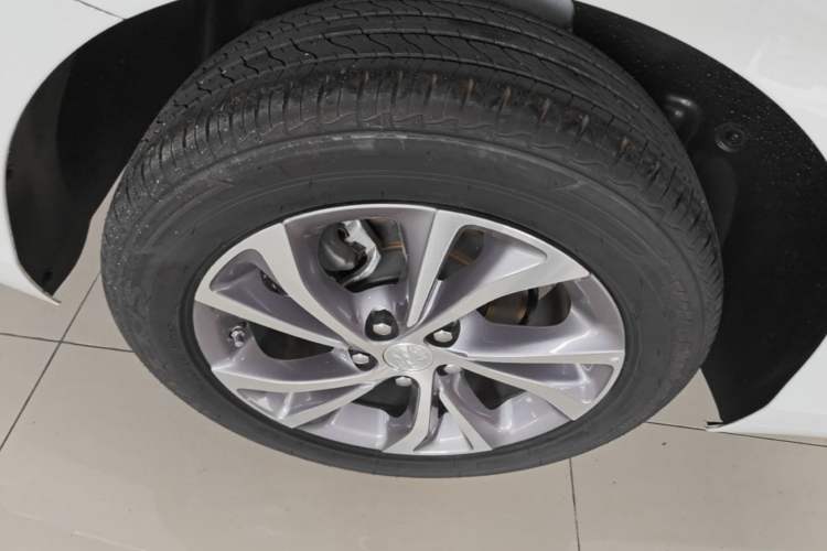 Used Buick Verano 2023 Pro Enjoyment Edition Exterior 5