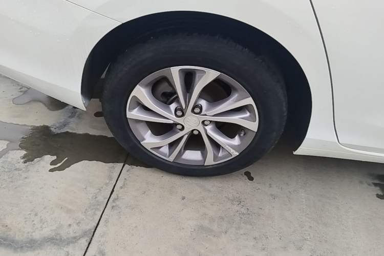 Used Buick Verano 2023 Pro Le Yi Edition Exterior 5