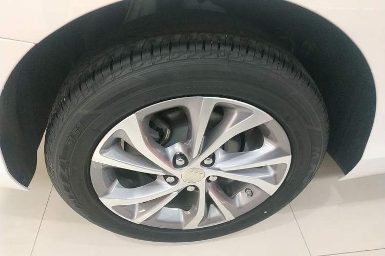 Used Buick Verano 2023 Pro Enjoyment Edition Exterior 8