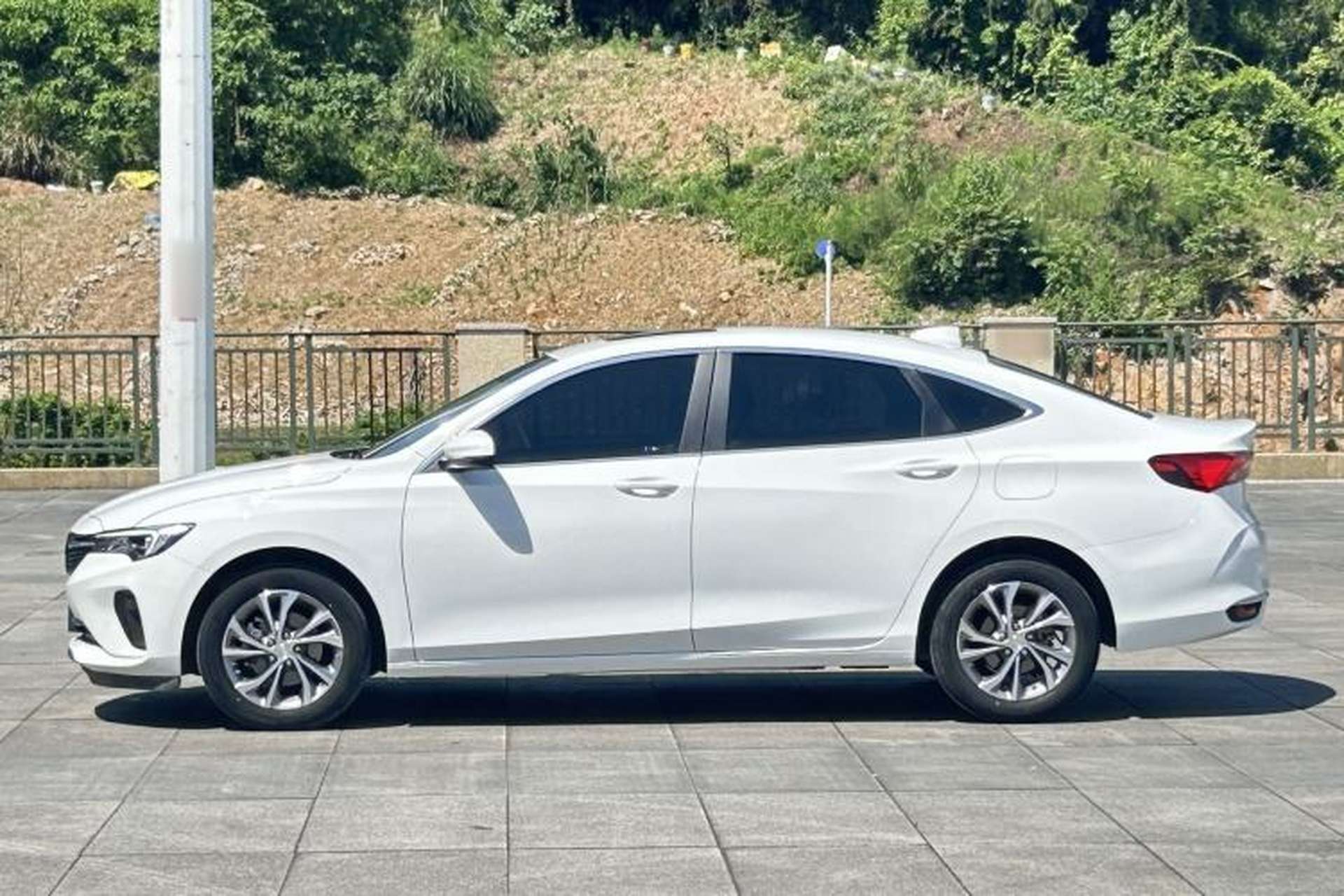 Used Buick Verano 2023 Pro Enjoyment Edition Exterior 9