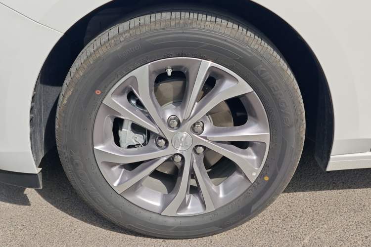 Used Buick Verano 2023 Pro Enjoyment Edition Exterior 9