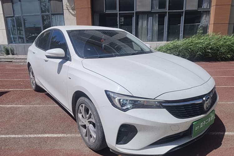 Used Buick Verano 2023 Pro Le Yi Edition Front Right 45 Deg