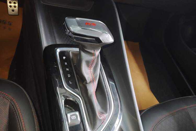 Used Buick Verano 2023 Pro GS Hunter Wind Edition Gear Lever