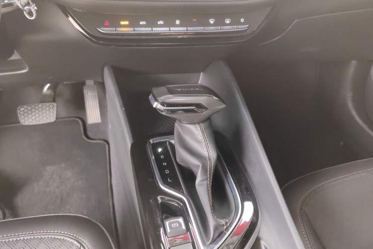 Used Buick Verano 2023 Pro Enjoyment Edition Gear Lever