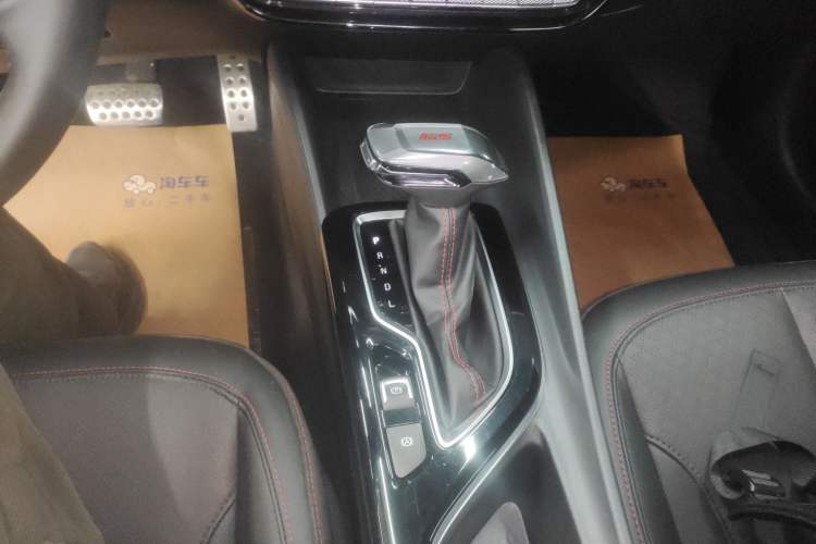 Used Buick Verano 2023 Pro GS Hunter Wind Edition Gear Lever