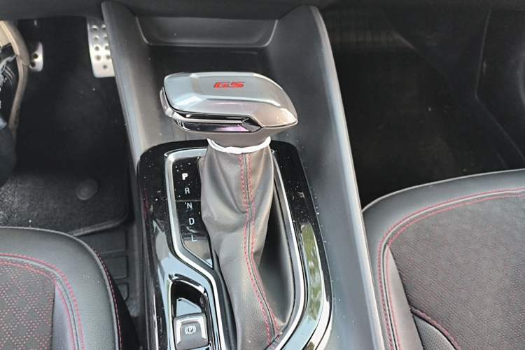 Used Buick Verano 2023 Pro GS Swift Edition Gear Lever