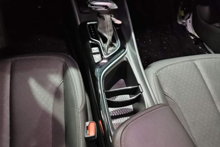 Used Buick Verano 2023 Pro Enjoyment Edition Gear Lever