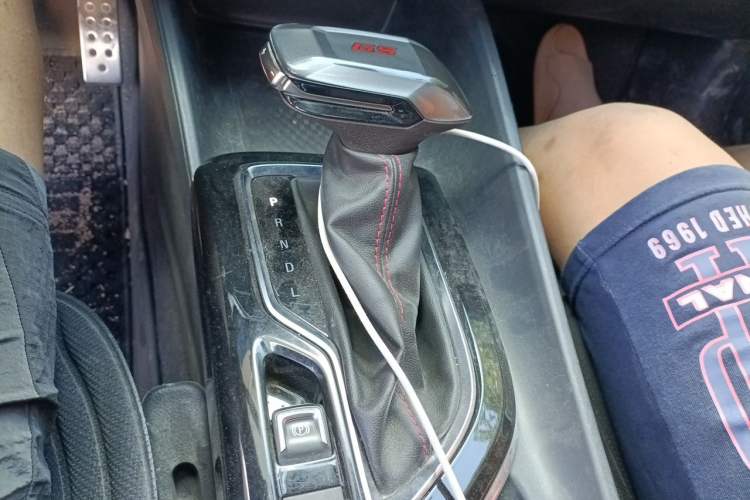 Used Buick Verano 2023 Pro GS Hunter Wind Edition Gear Lever
