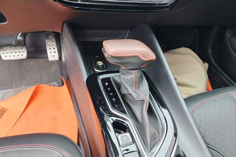 Used Buick Verano 2023 Pro GS Hunter Wind Edition Gear Lever