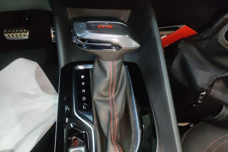 Used Buick Verano 2023 Pro GS Swift Edition Gear Lever