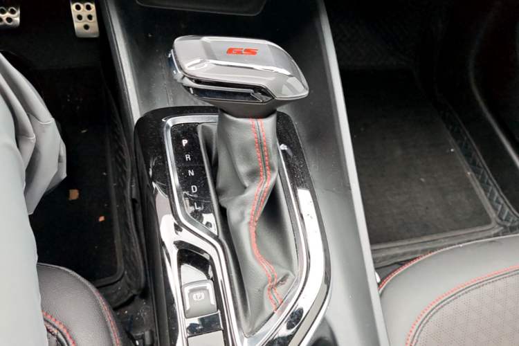 Used Buick Verano 2023 Pro GS Hunter Wind Edition Gear Lever