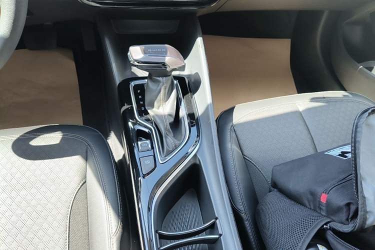 Used Buick Verano 2023 Pro Enjoyment Edition Gear Lever
