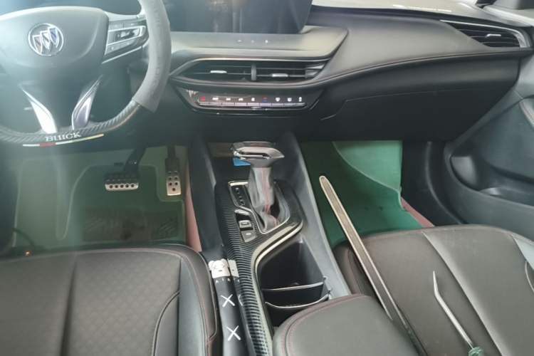 Used Buick Verano 2023 Pro GS Hunter Wind Edition Gear Lever