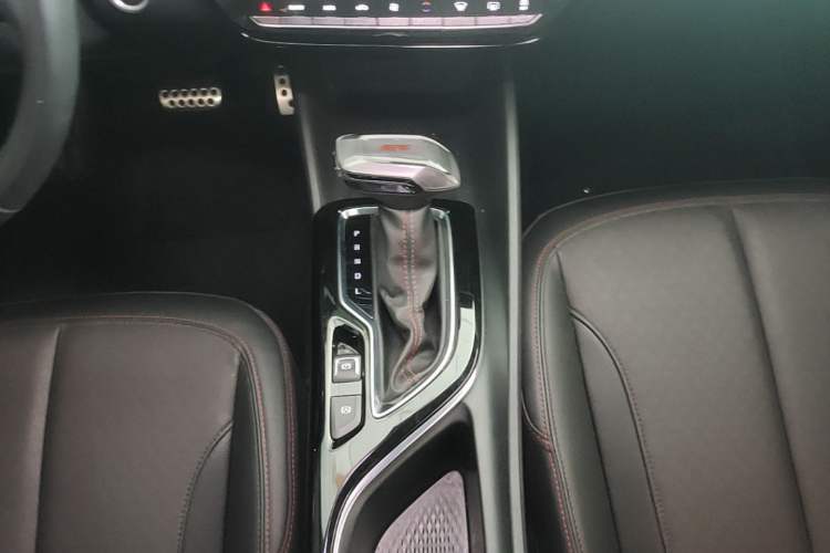Used Buick Verano 2023 Pro GS Hunter Wind Edition Gear Lever