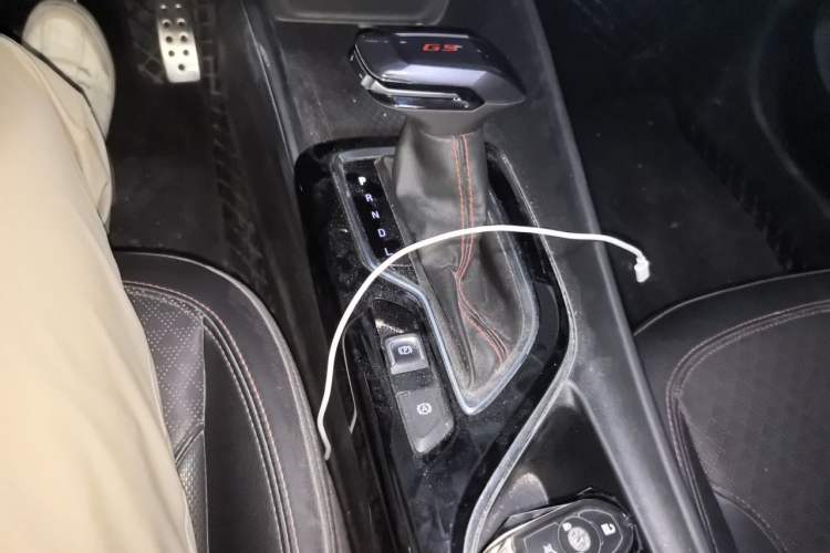 Used Buick Verano 2023 Pro GS Hunter Wind Edition Gear Lever