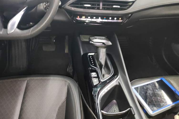 Used Buick Verano 2023 Pro Enjoyment Edition Gear Lever
