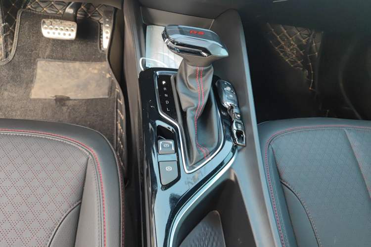 Used Buick Verano 2023 Pro GS Hunter Wind Edition Gear Lever