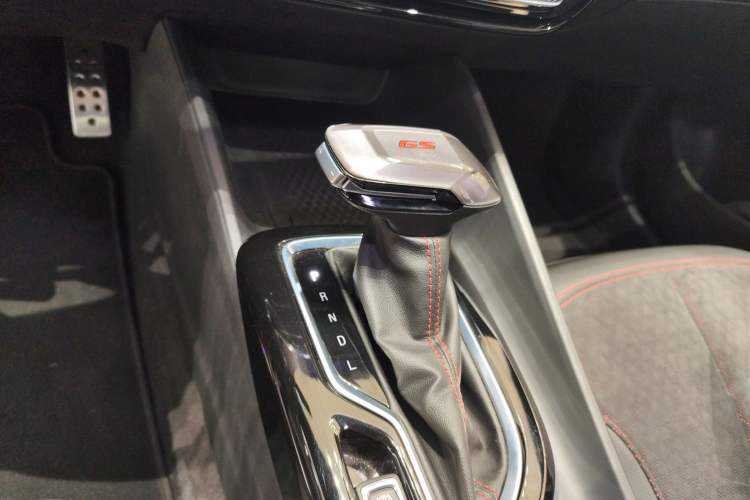 Used Buick Verano 2023 Pro GS Swift Edition Gear Lever