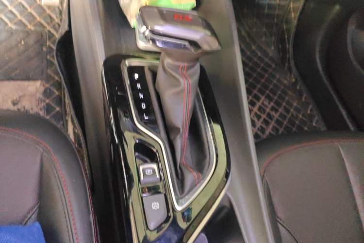Used Buick Verano 2023 Pro GS Hunter Wind Edition Gear Lever