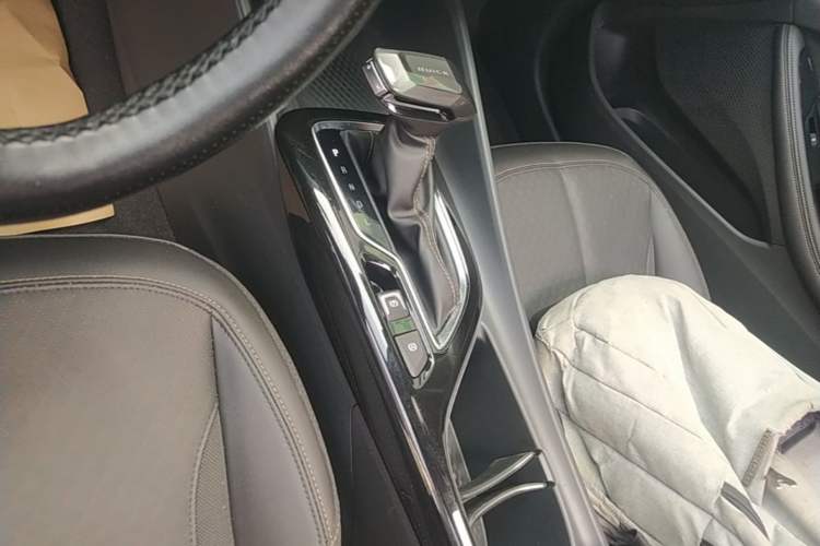 Used Buick Verano 2023 Pro Enjoyment Edition Gear Lever