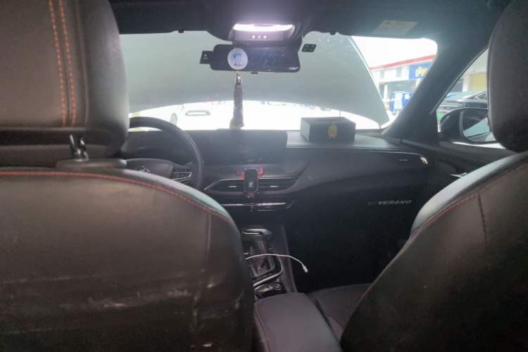 Used Buick Verano 2023 Pro GS Hunter Wind Edition Headliner